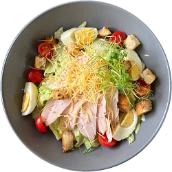 Салат Цезарь с курицей